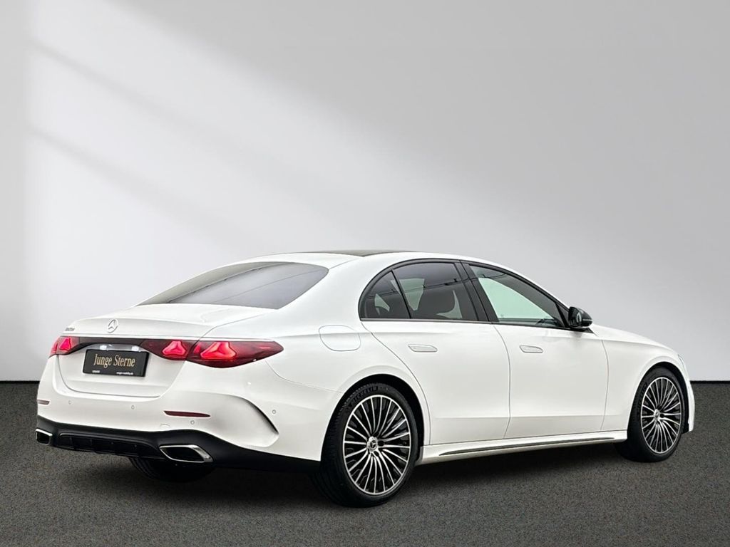 Mercedes-Benz E 220 2025 г. Белый, пробег 24289 км