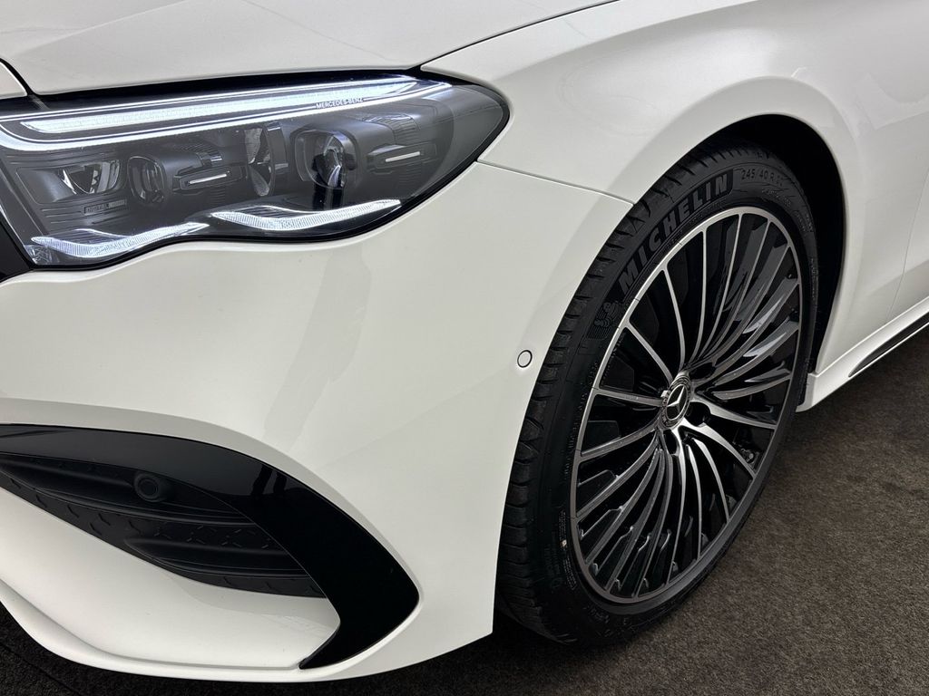 Mercedes-Benz E 220 2025 г. Белый, пробег 24289 км