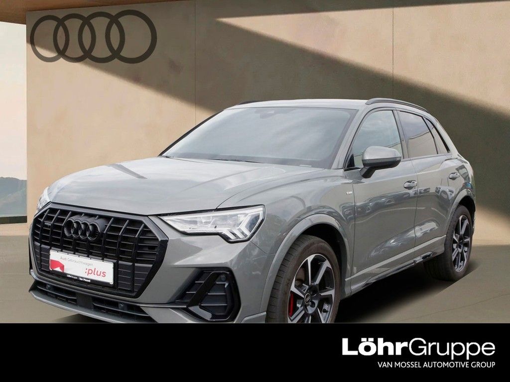 Audi Q3 2022 г. Серый, пробег 46600 км