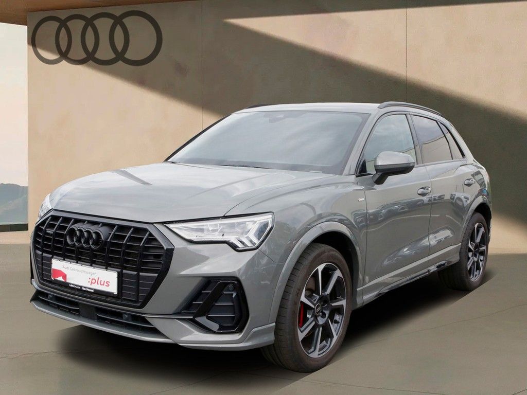 Audi Q3 2022 г. Серый, пробег 46600 км