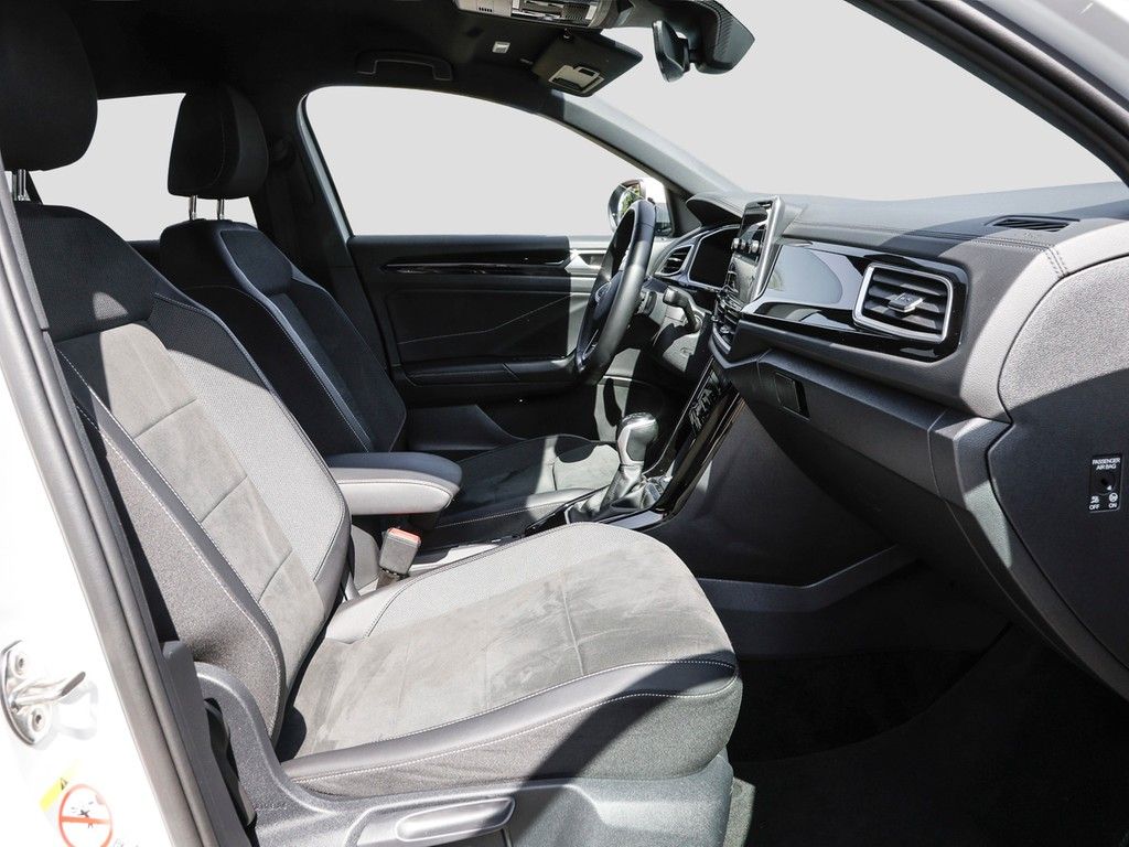 Volkswagen T-Roc 2024 г. Белый, пробег 51897 км