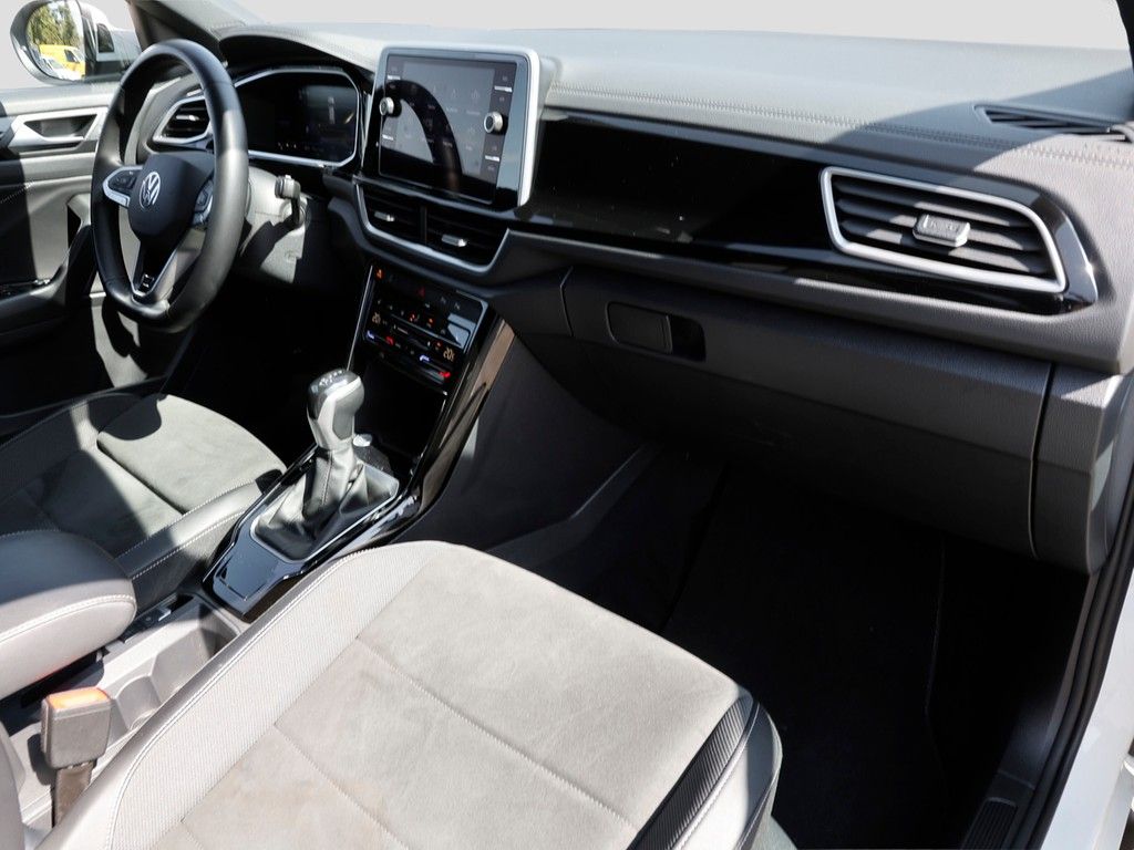 Volkswagen T-Roc 2024 г. Белый, пробег 51897 км
