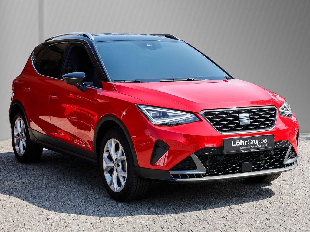 SEAT Arona 2023 г. Красный, пробег 56577 км