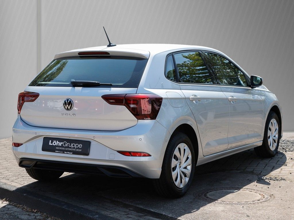 Volkswagen Polo 2023 г. Серебристый, пробег 38494 км