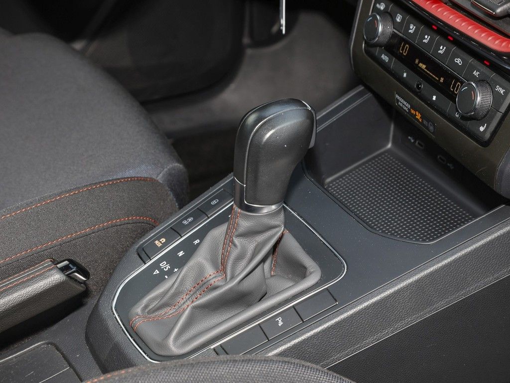 SEAT Ibiza 2022 г. Серый, пробег 49248 км