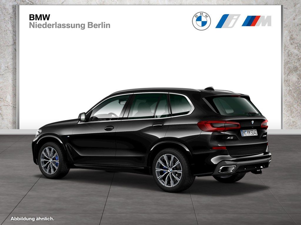 BMW X5 2023 г. Чёрный, пробег 37343 км