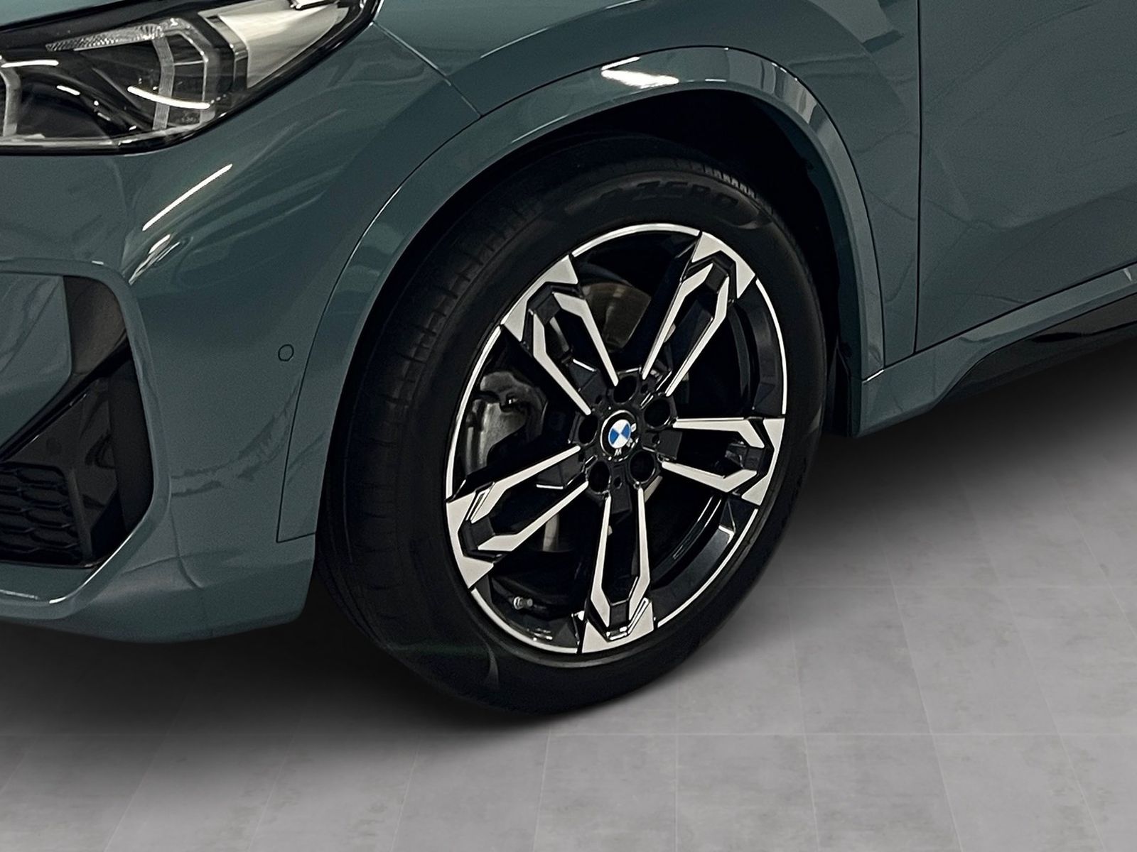 BMW X1 2023 г. Зелёный, пробег 47226 км