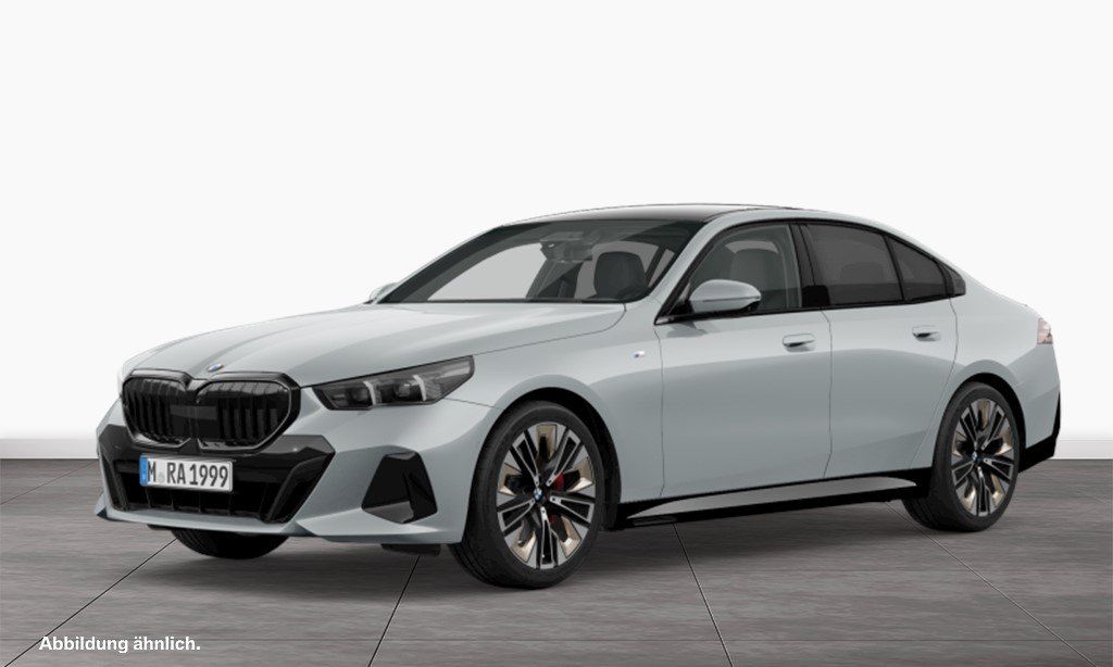 BMW 520 2025 г. Серый, пробег 18596 км