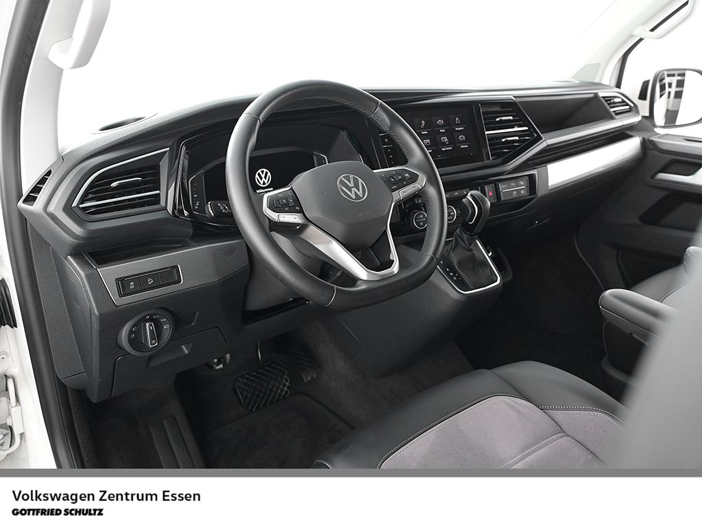 Volkswagen T6 MULTIVAN 2022 г. Белый, пробег 15220 км