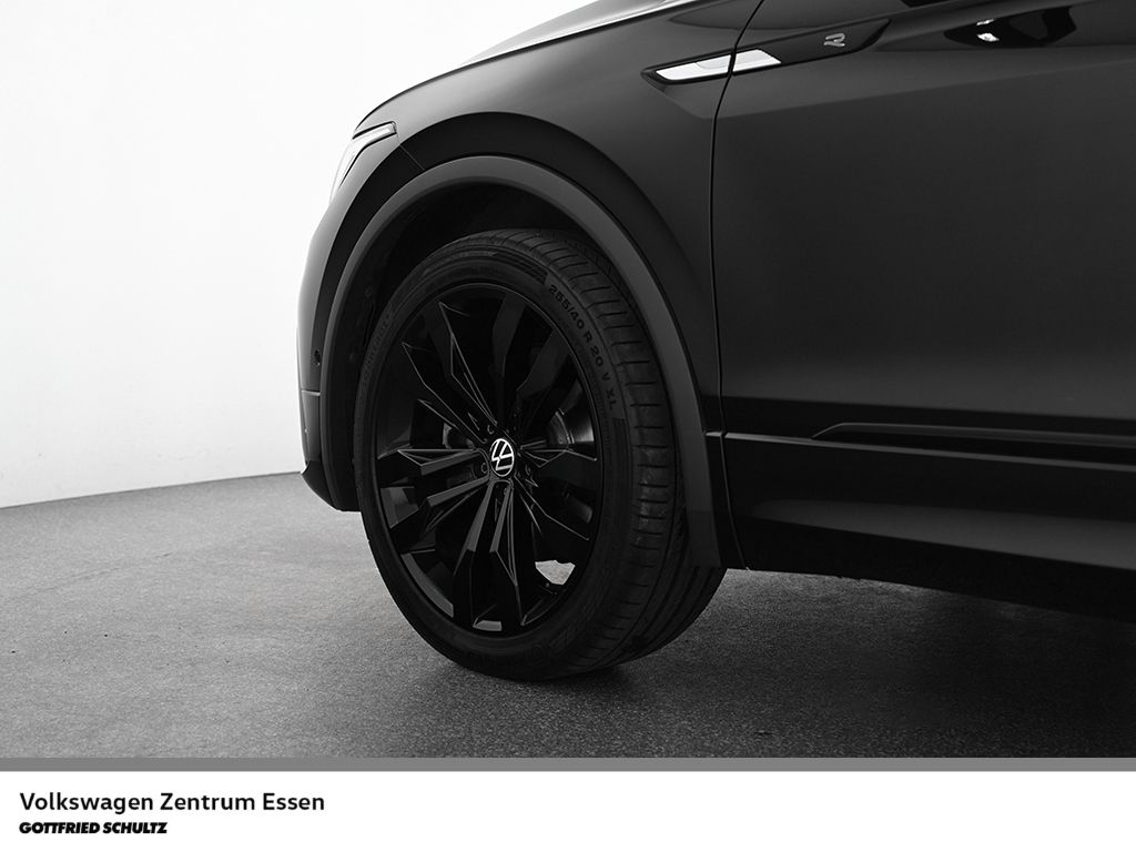Volkswagen Tiguan 2023 г. Чёрный, пробег 47561 км