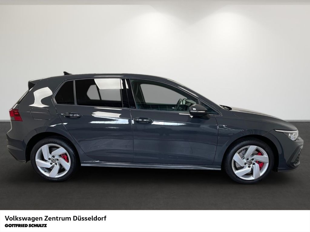 Volkswagen Golf 2022 г. Серый, пробег 30405 км