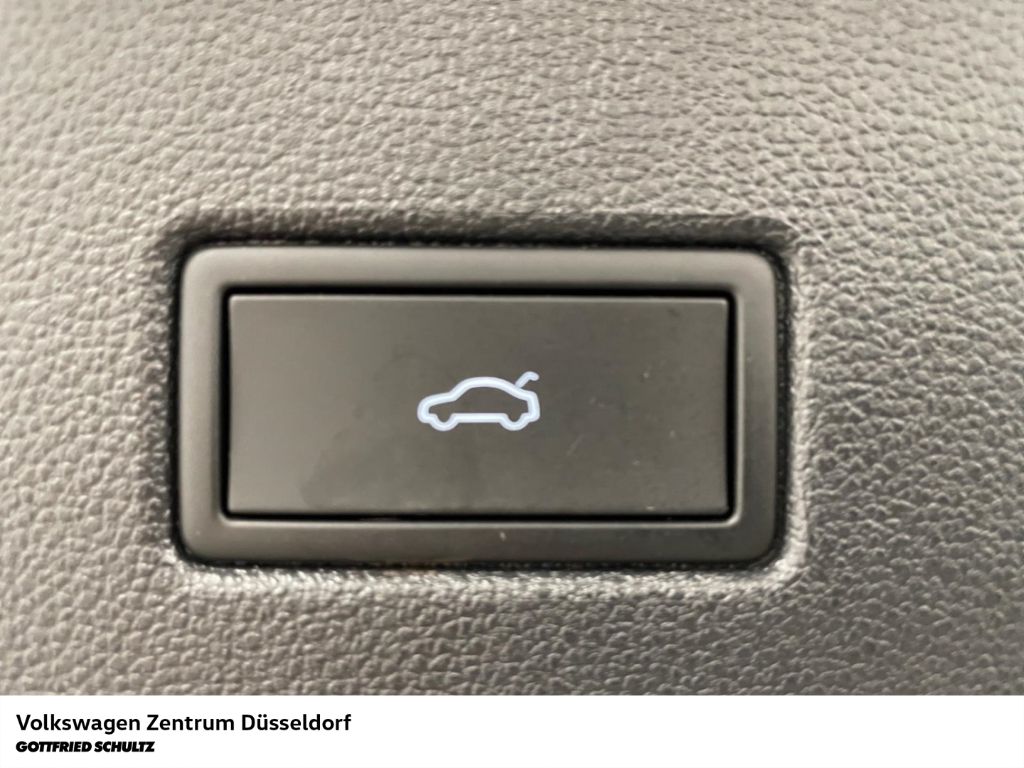 Volkswagen T-Roc 2022 г. Чёрный, пробег 36568 км
