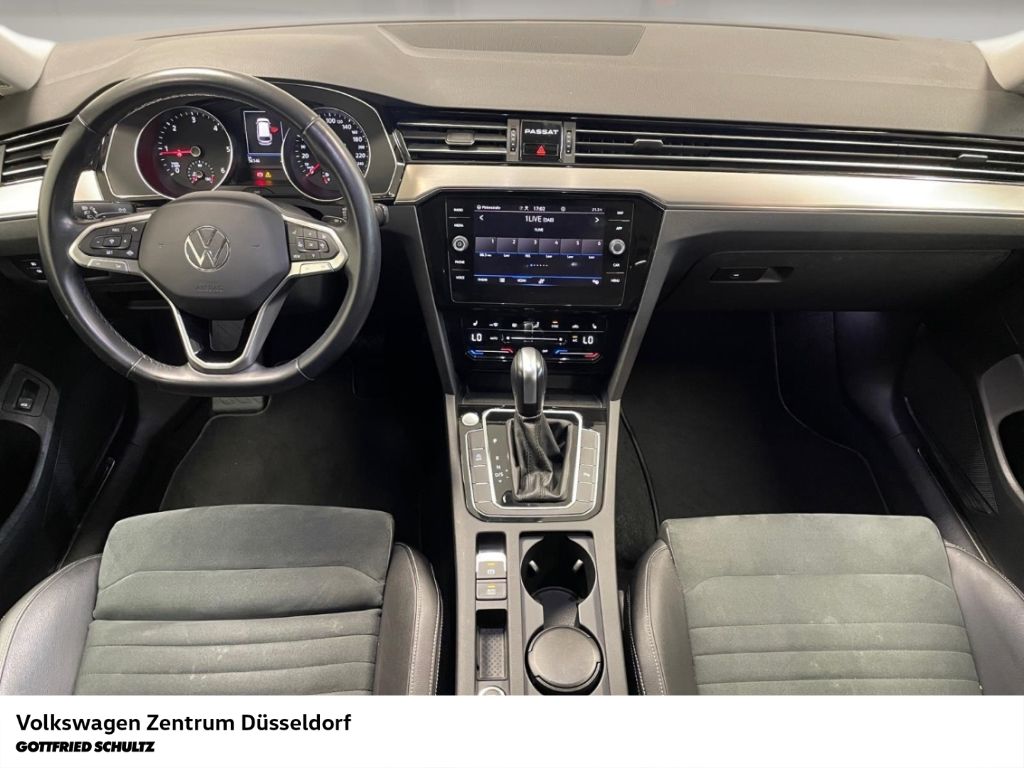 Volkswagen PASSAT VARIANT 2022 г. Серый, пробег 56344 км