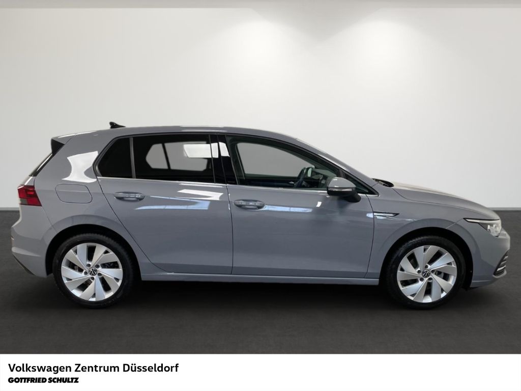 Volkswagen Golf 2024 г. Серый, пробег 52465 км