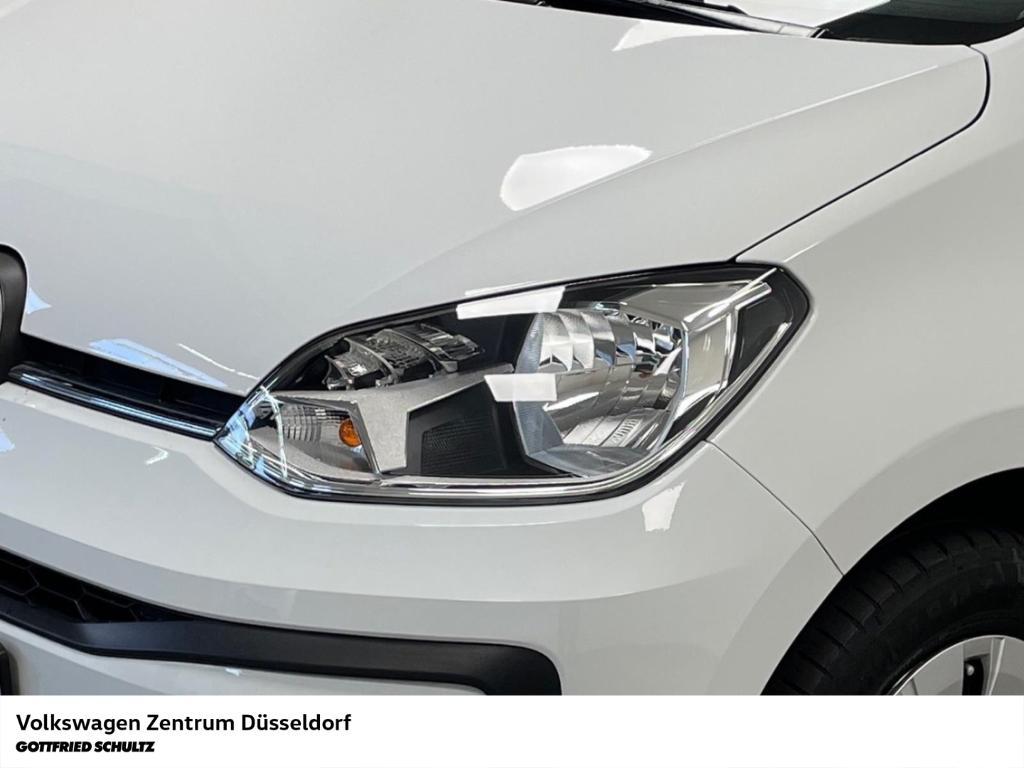Volkswagen up! 2022 г. Белый, пробег 47788 км
