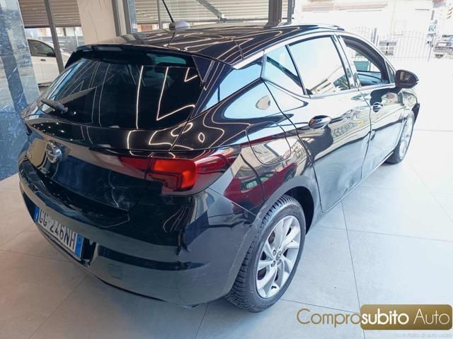 Opel Astra 2021 г. Чёрный, пробег 35000 км