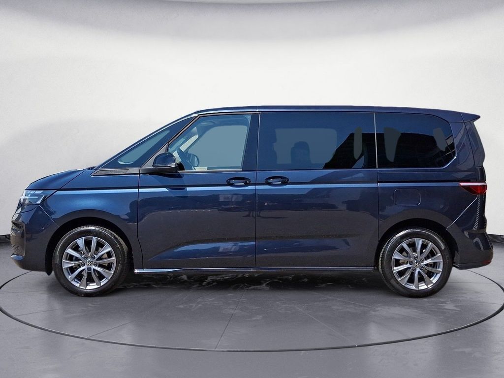 Volkswagen T7 MULTIVAN 2023 г. Синий, пробег 31998 км