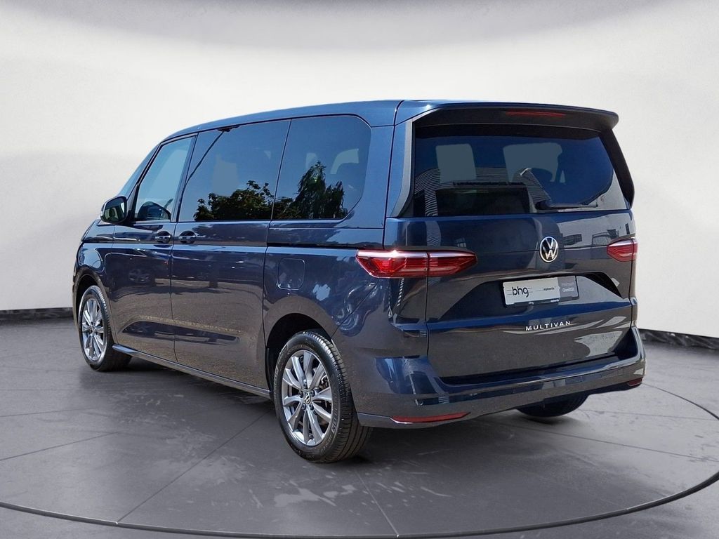 Volkswagen T7 MULTIVAN 2023 г. Синий, пробег 31998 км