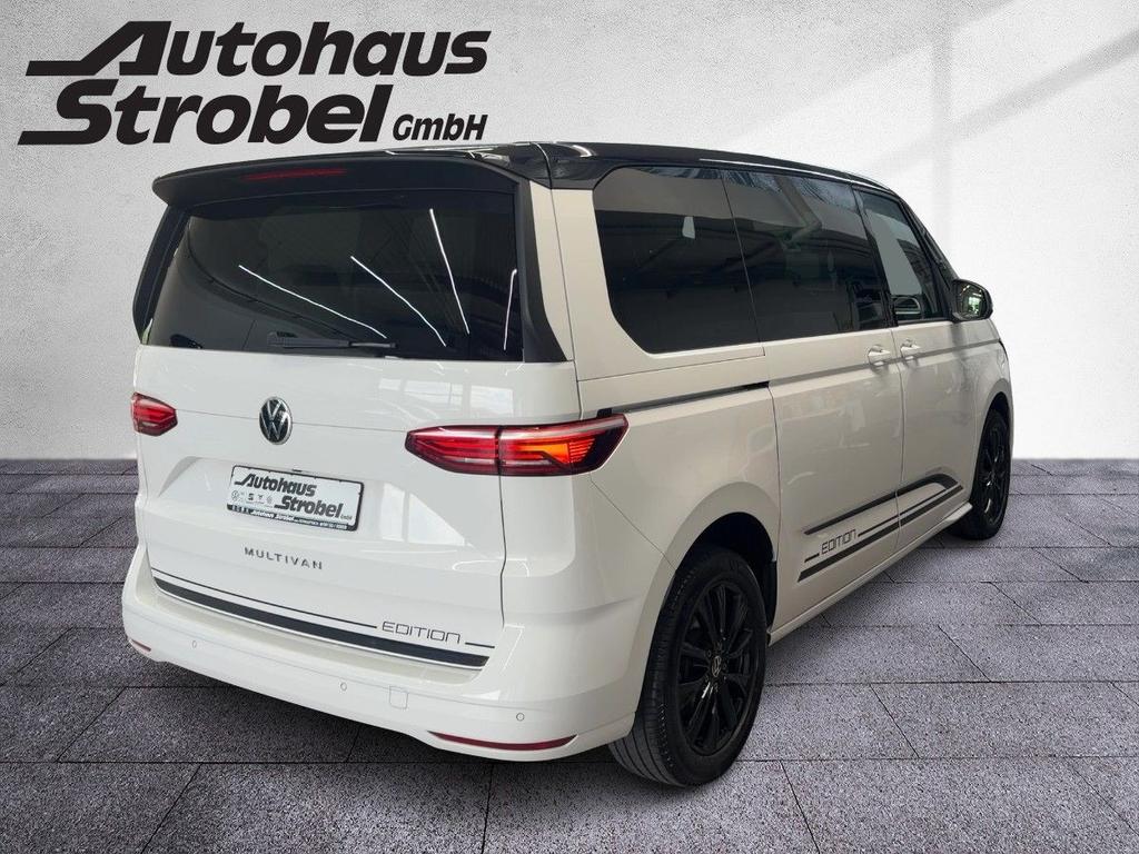 Volkswagen T7 MULTIVAN 2024 г. Белый, пробег 32813 км