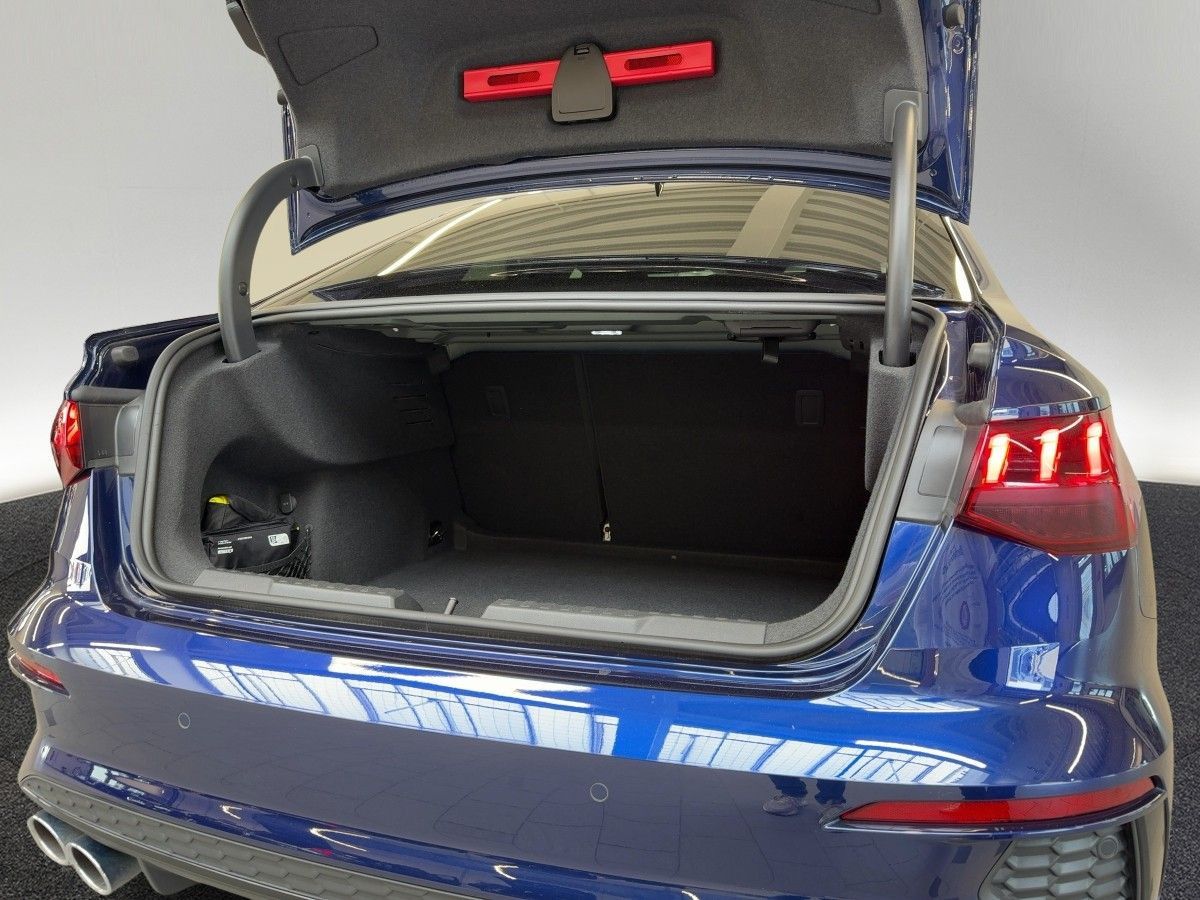 Audi A3 2024 г. Синий, пробег 27897 км
