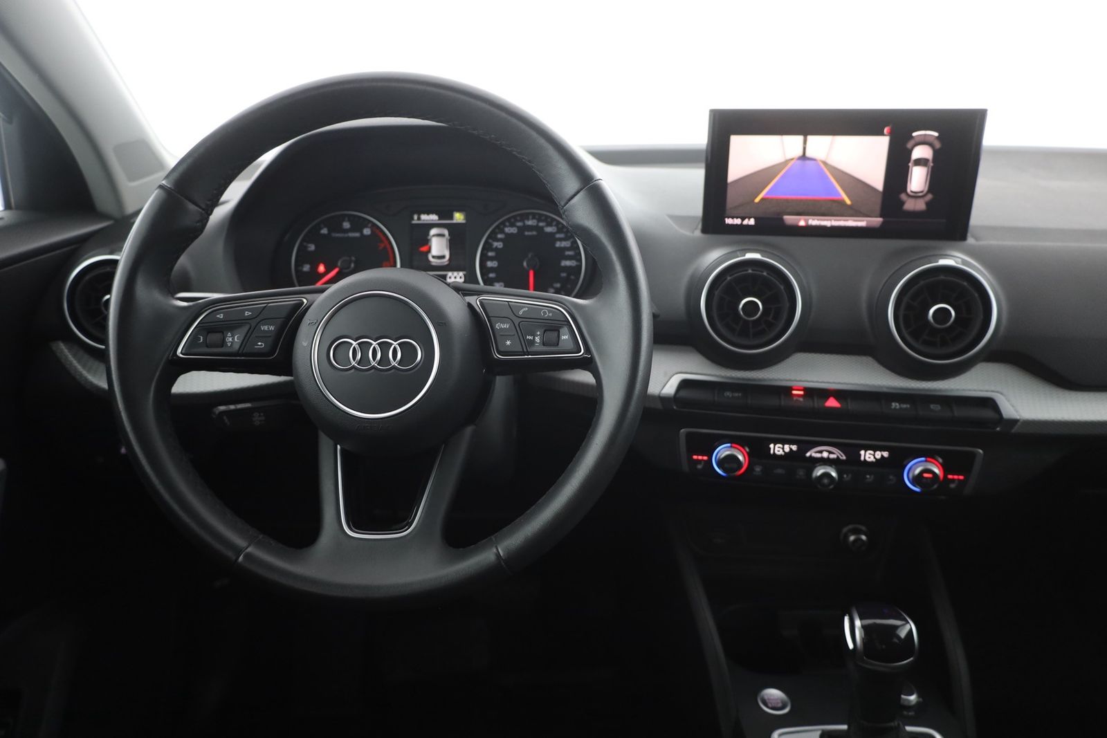 Audi Q2 2023 г. Чёрный, пробег 48057 км