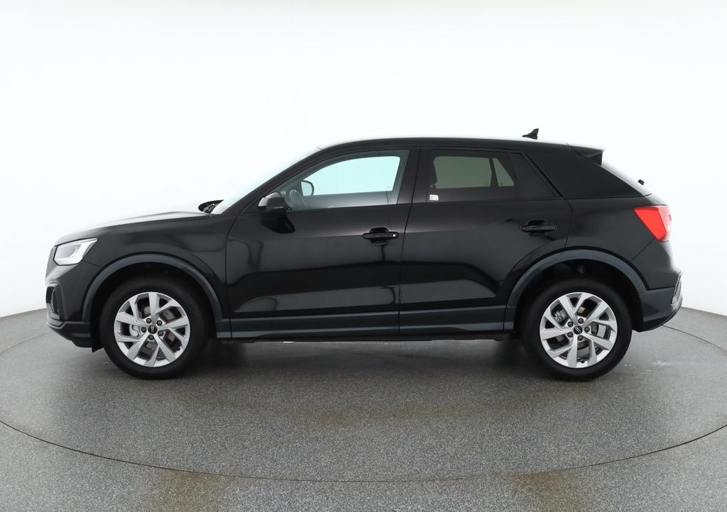 Audi Q2 2023 г. Чёрный, пробег 48057 км