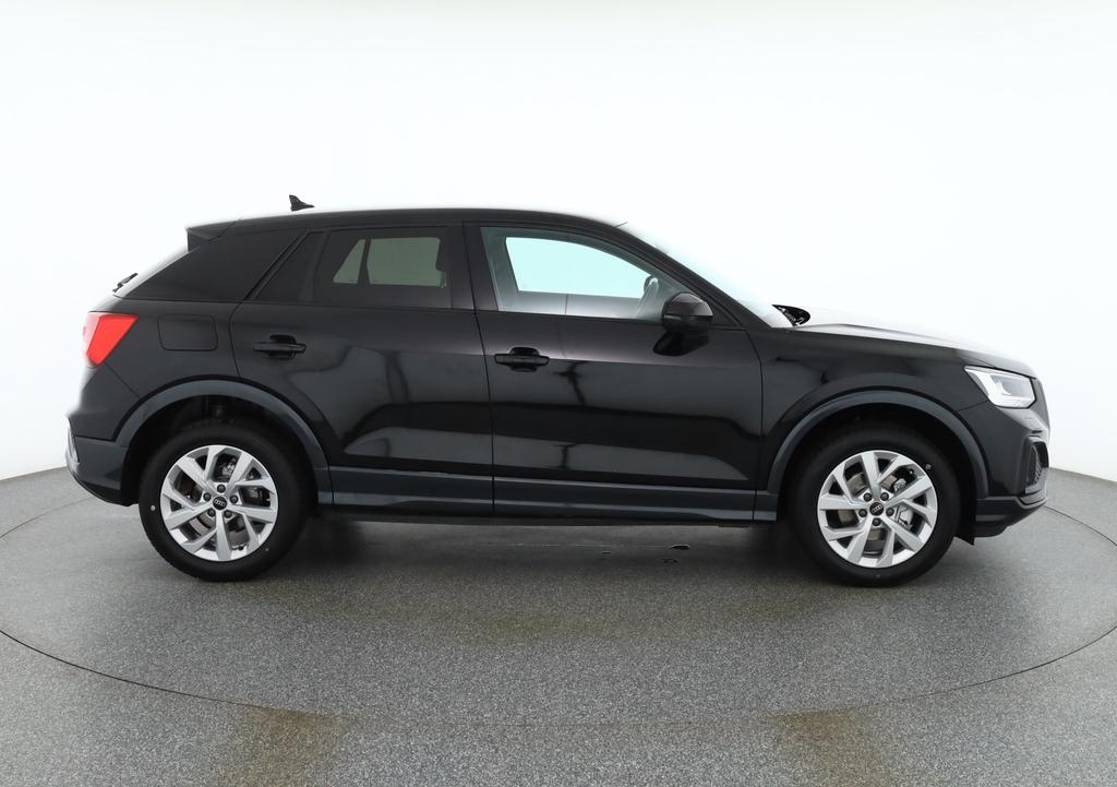 Audi Q2 2023 г. Чёрный, пробег 48057 км