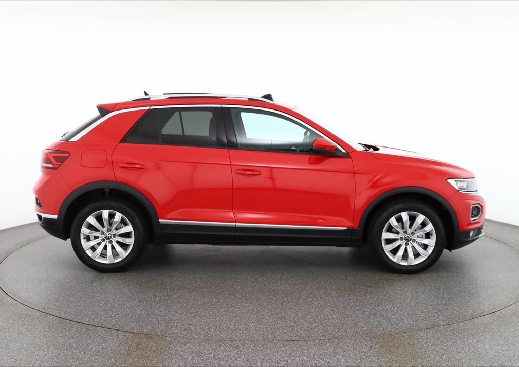 Volkswagen T-Roc 2021 г. Красный, пробег 32909 км