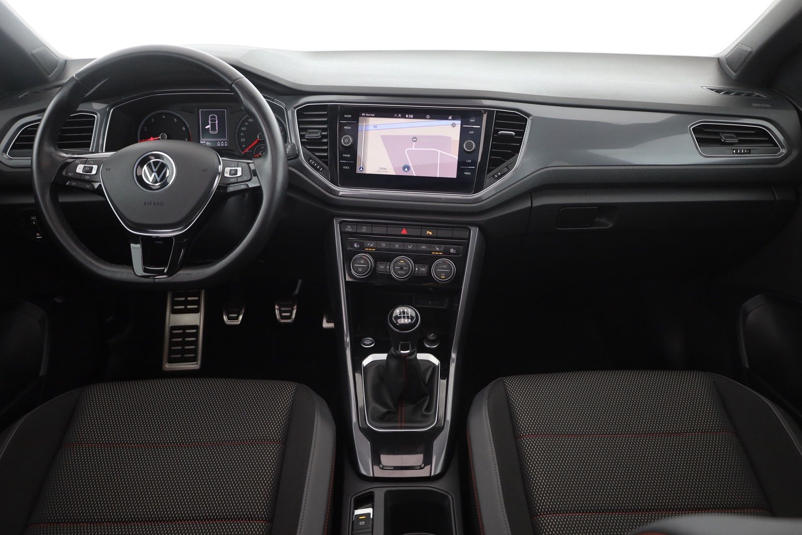 Volkswagen T-Roc 2021 г. Красный, пробег 32909 км