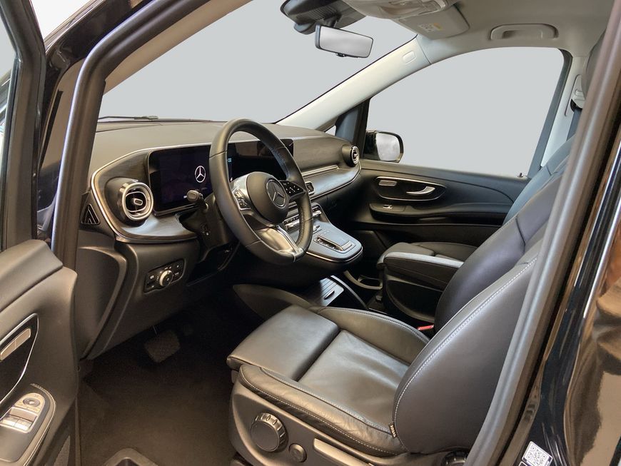 Mercedes-Benz V 300 2025 г. Чёрный, пробег 27017 км