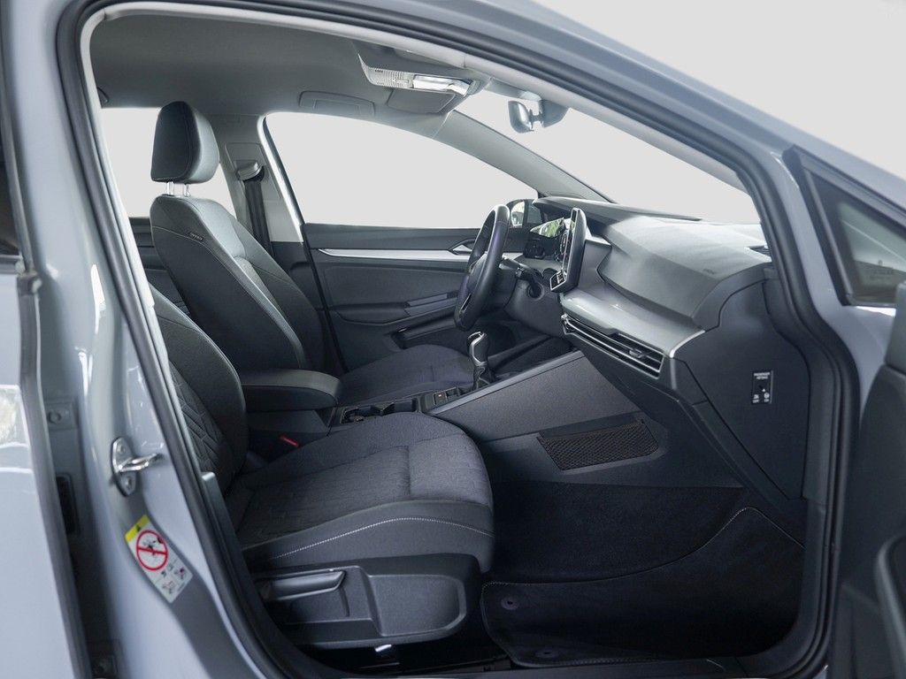 Volkswagen Golf 2025 г. Серый, пробег 29517 км