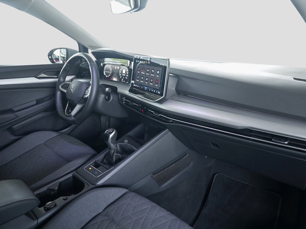 Volkswagen Golf 2025 г. Серый, пробег 29517 км