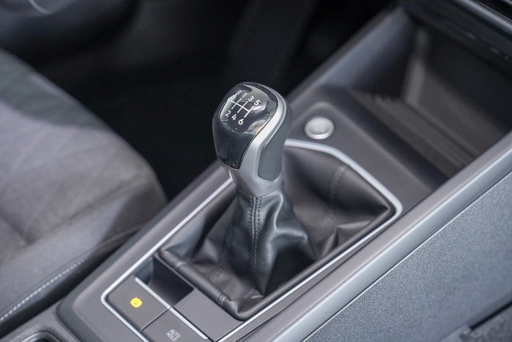 Volkswagen Golf 2025 г. Серый, пробег 29517 км