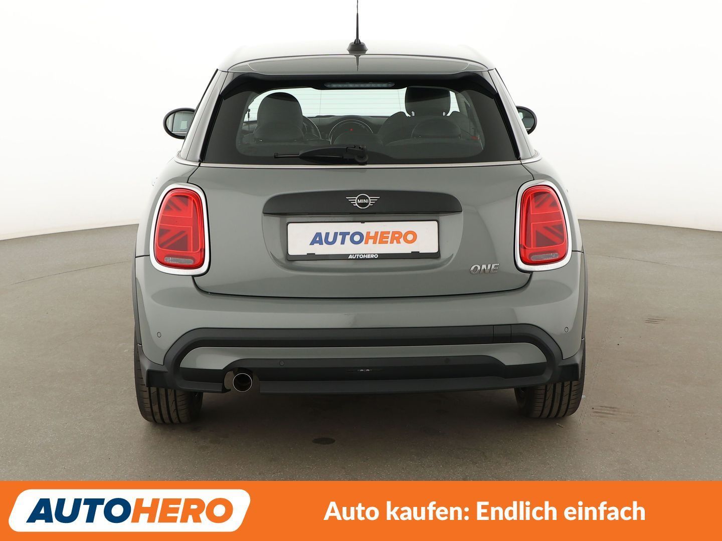 Mini ONE 2022 г. Серый, пробег 40585 км