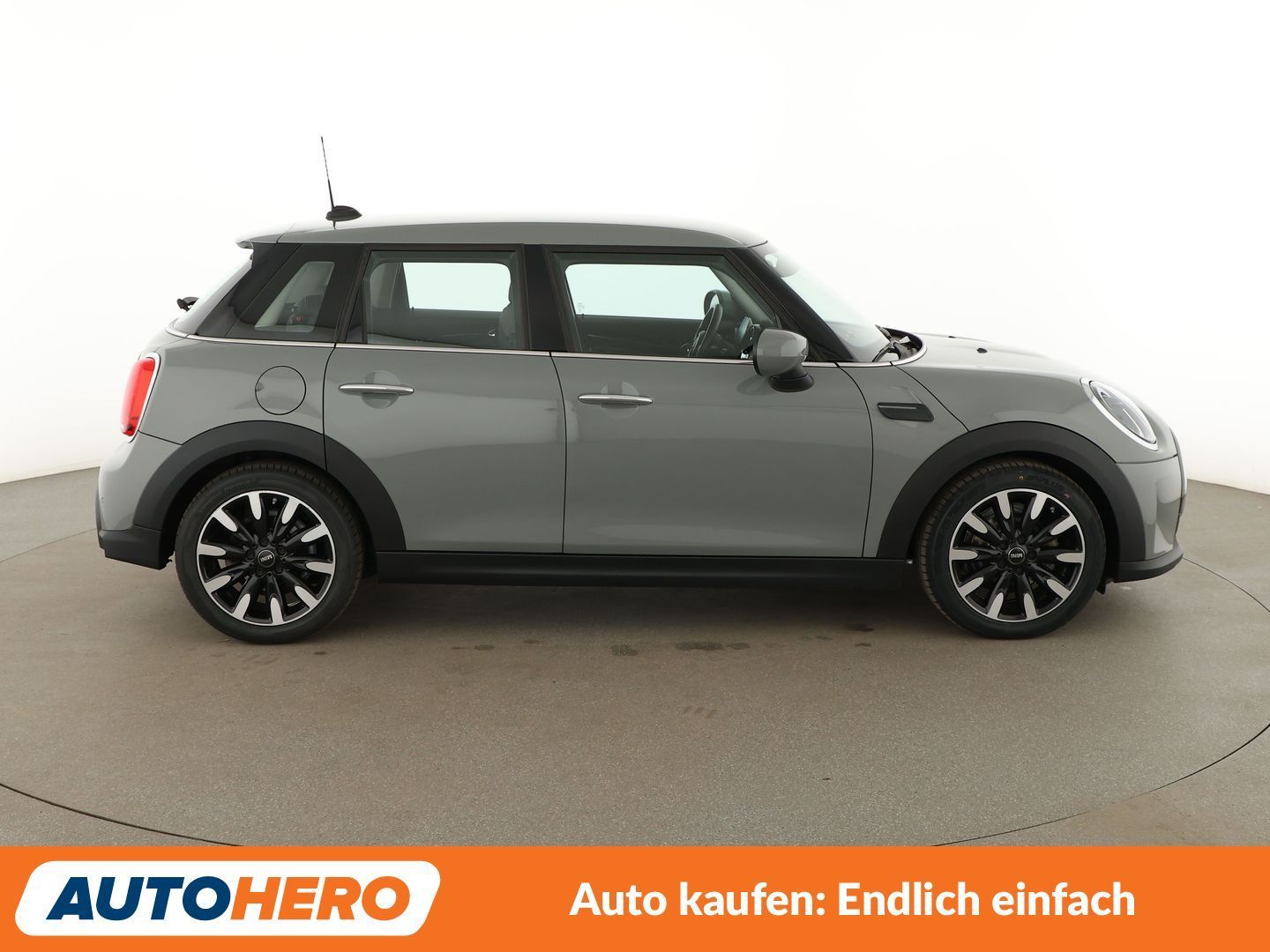Mini ONE 2022 г. Серый, пробег 40585 км