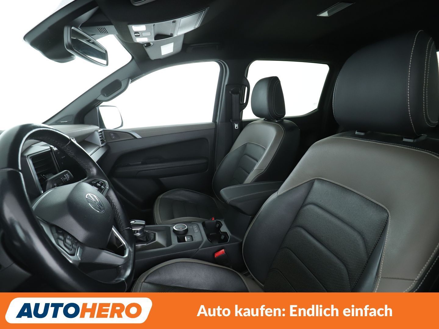 Volkswagen Amarok 2024 г. Чёрный, пробег 35248 км