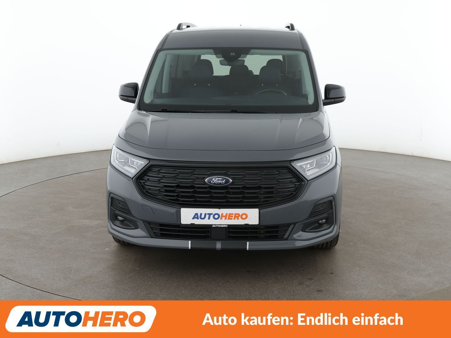Ford Tourneo Connect 2023 г. Серый, пробег 56225 км