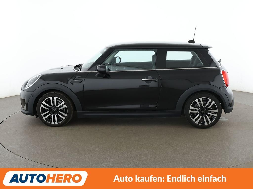 Mini COOPER 2021 г. Чёрный, пробег 48275 км
