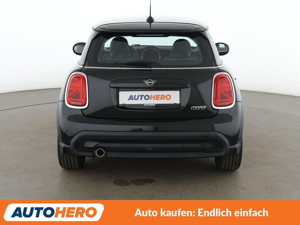 Mini COOPER 2021 г. Чёрный, пробег 48275 км