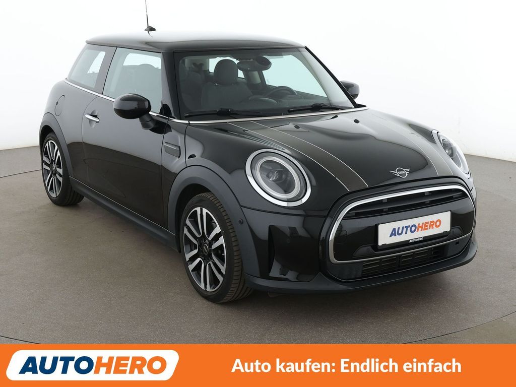 Mini COOPER 2021 г. Чёрный, пробег 48275 км