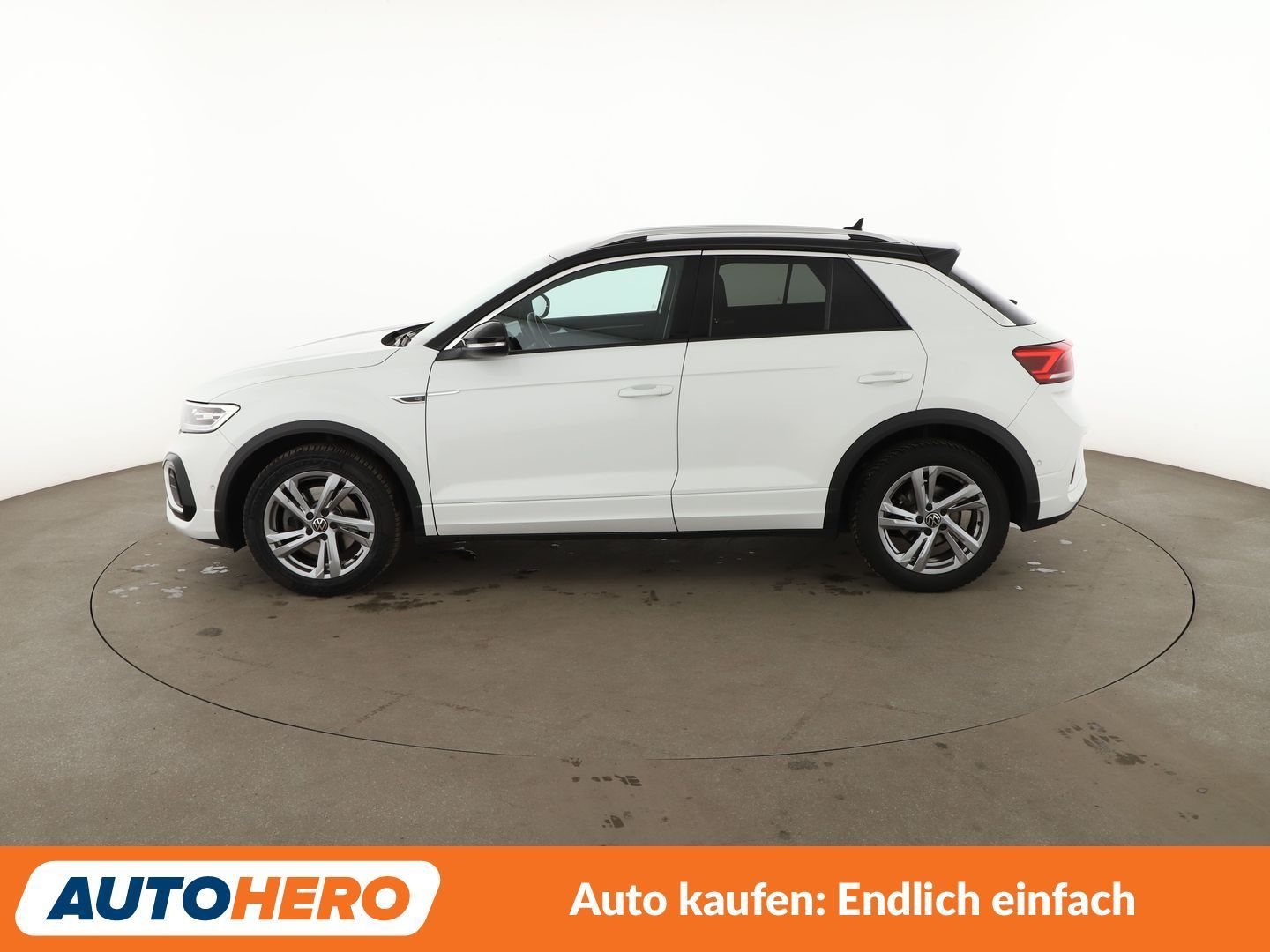 Volkswagen T-Roc 2024 г. Белый, пробег 53072 км