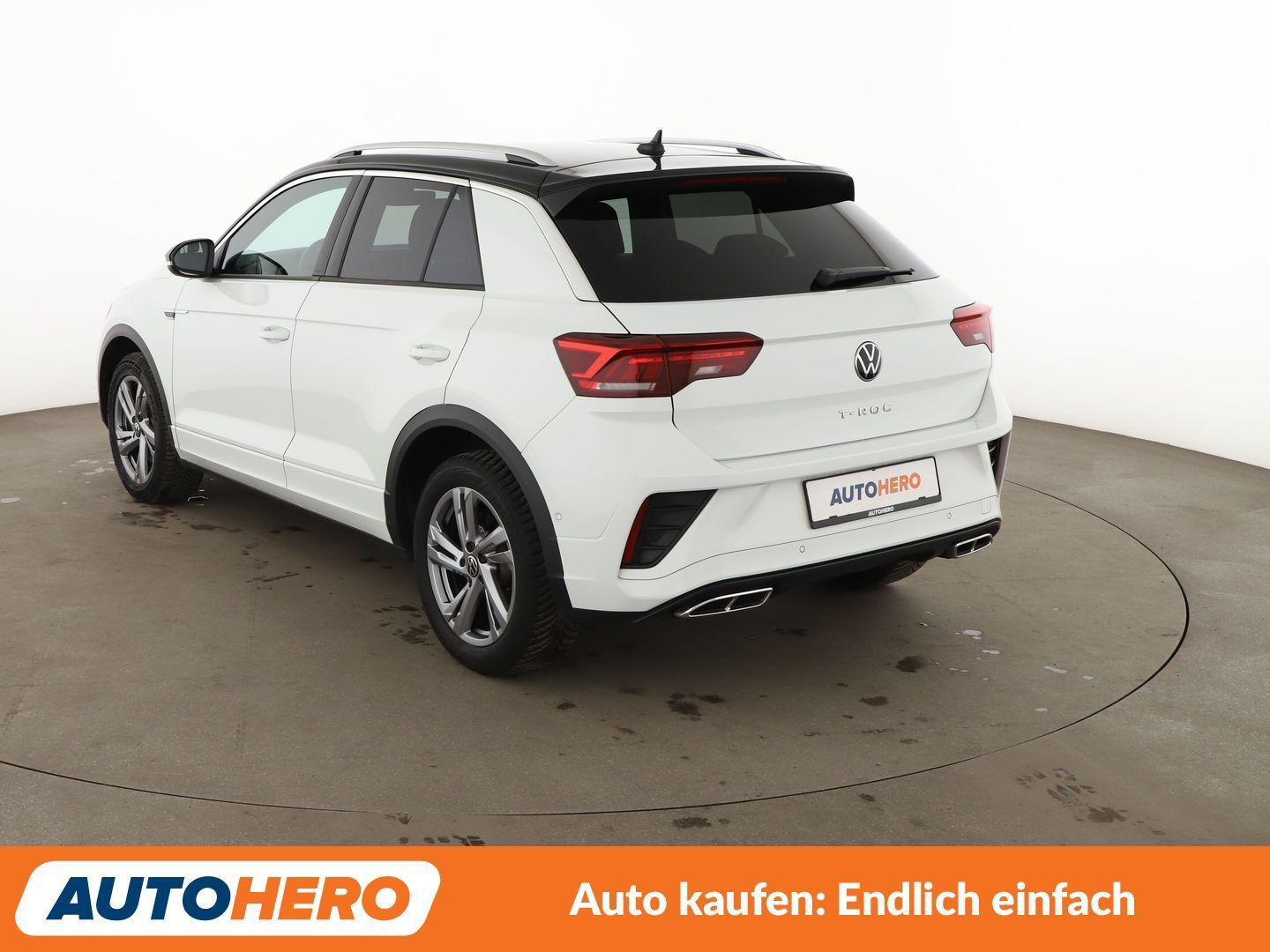 Volkswagen T-Roc 2024 г. Белый, пробег 53072 км