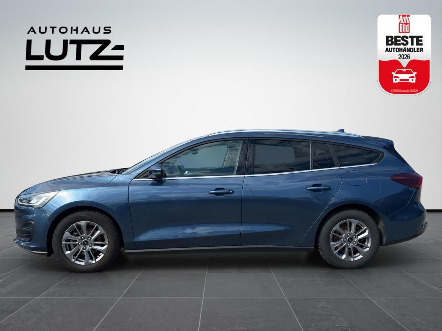 Ford Focus 2022 г. Синий, пробег 47900 км