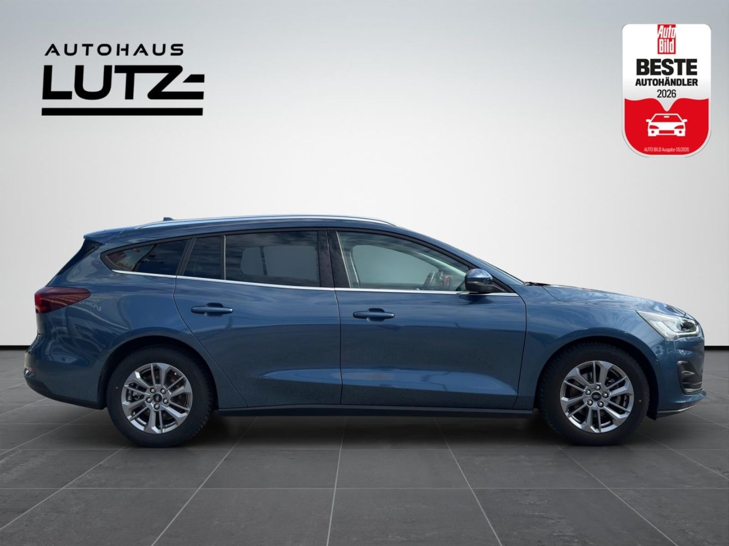 Ford Focus 2022 г. Синий, пробег 47900 км