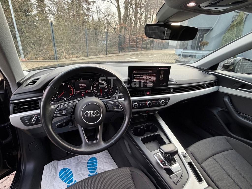 Audi A4 2022 г. Чёрный, пробег 43300 км