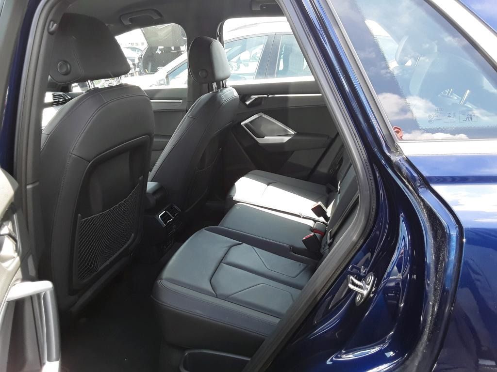 Audi Q3 2022 г. Синий, пробег 39008 км