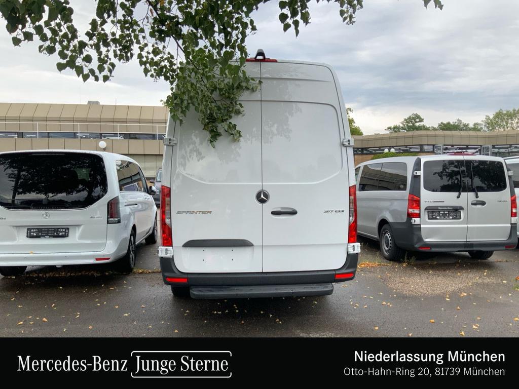 Mercedes-Benz SPRINTER 2025 г. Белый, пробег 54001 км