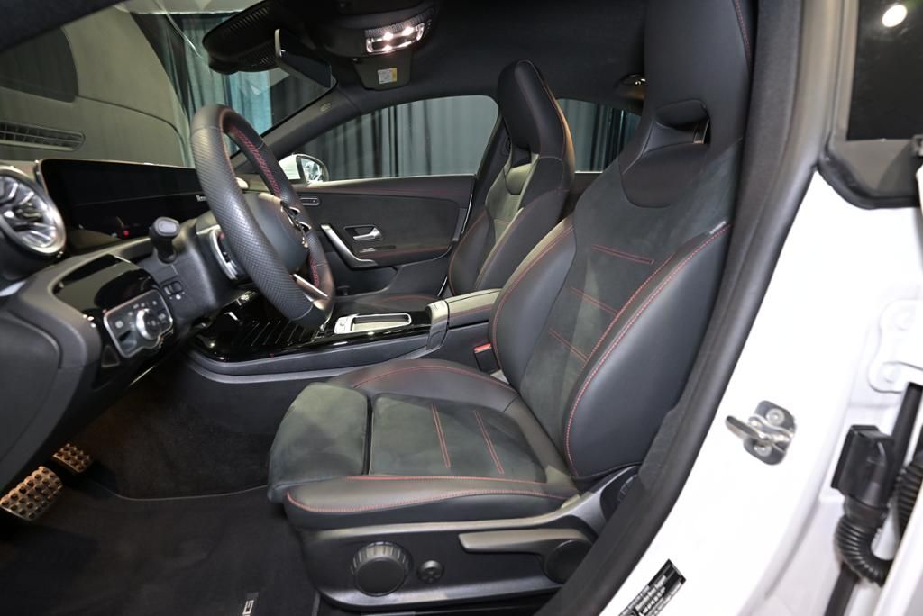 Mercedes-Benz CLA 180 2025 г. Белый, пробег 28620 км