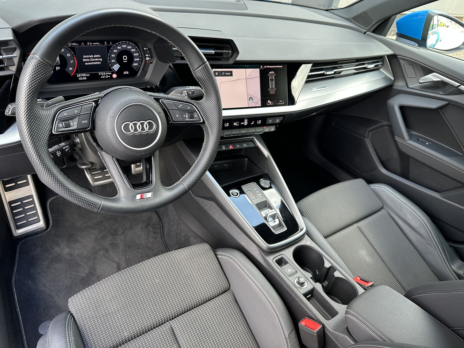 Audi A3 2023 г. Синий, пробег 26750 км