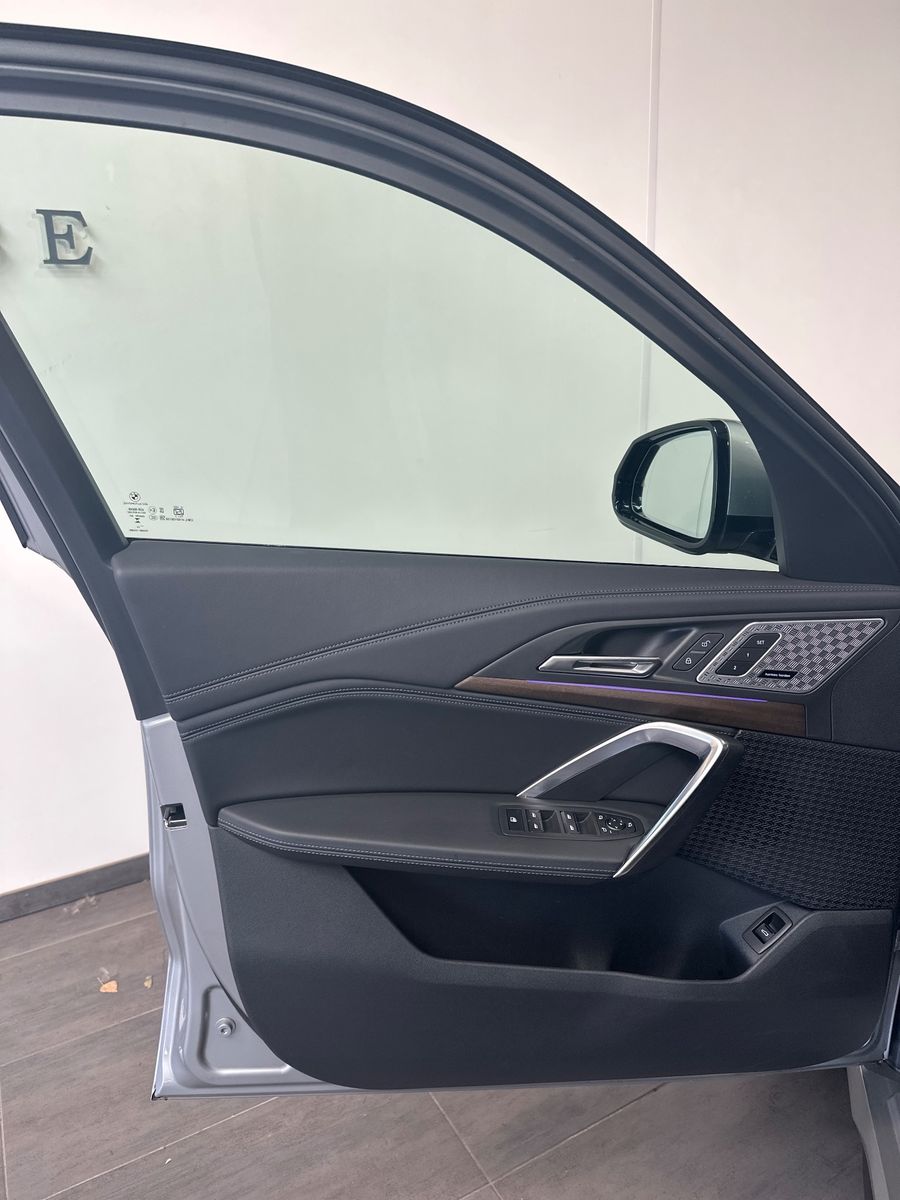 BMW X1 2024 г. Серебристый, пробег 58750 км